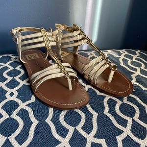 Dolce Vita Gladiator sandal Off white and gold Size 9 New Never Worn Without Box